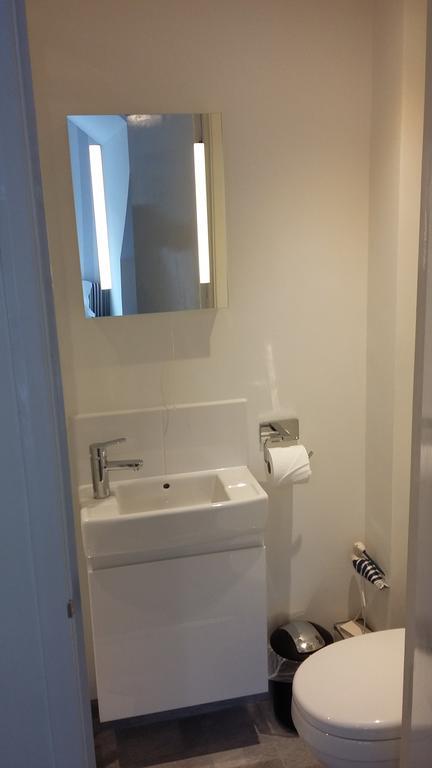 Cambridge House Guest House Истборн Стая снимка
