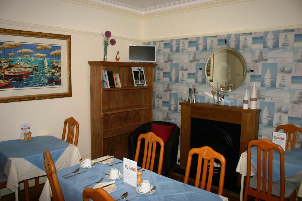 Cambridge House Guest House Истборн Екстериор снимка