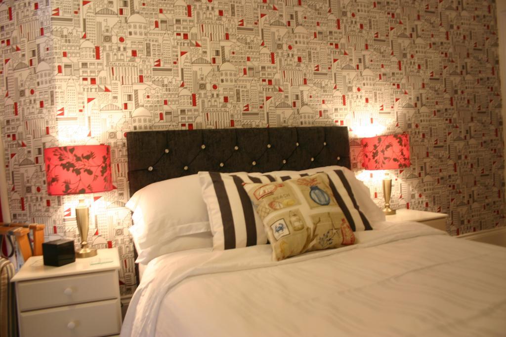 Cambridge House Guest House Истборн Екстериор снимка